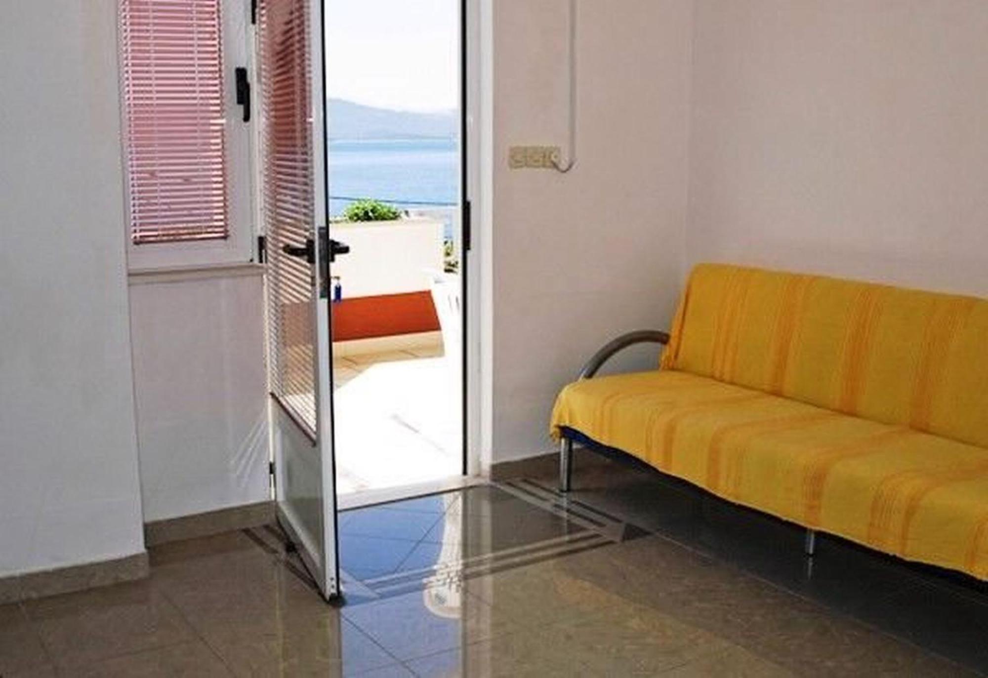 Apartments And Rooms Florijan Клек Экстерьер фото