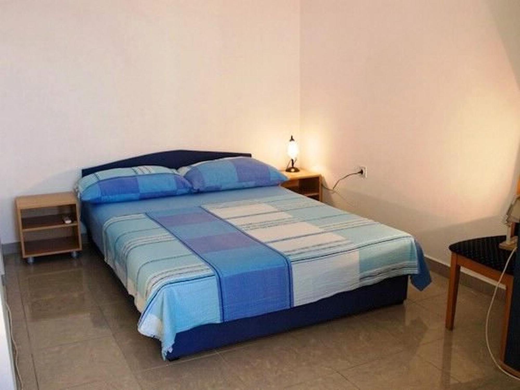 Apartments And Rooms Florijan Клек Экстерьер фото